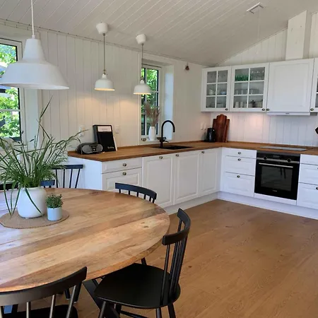 Beautiful Home, From 2021, With A Lovely Seaview Рённе